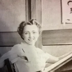 Photo_of_Lillian_Friedman_Astor
