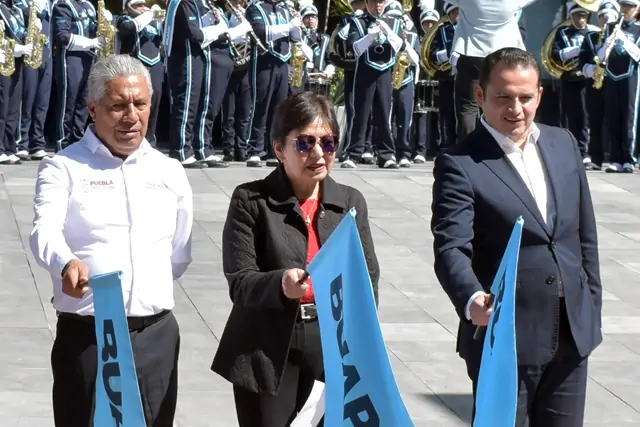 Dio el banderazo de salida a 14 toneladas de víveres para las familias afectadas de las sierras Norte y Nororiental de Puebla