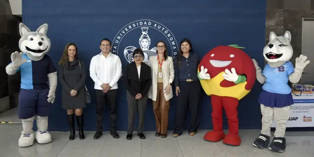 La Rectora Lilia Cedillo convocó a los universitarios a sumarse del 14 de noviembre al 17 de diciembre a esta labor del Banco de Alimentos Cáritas Puebla