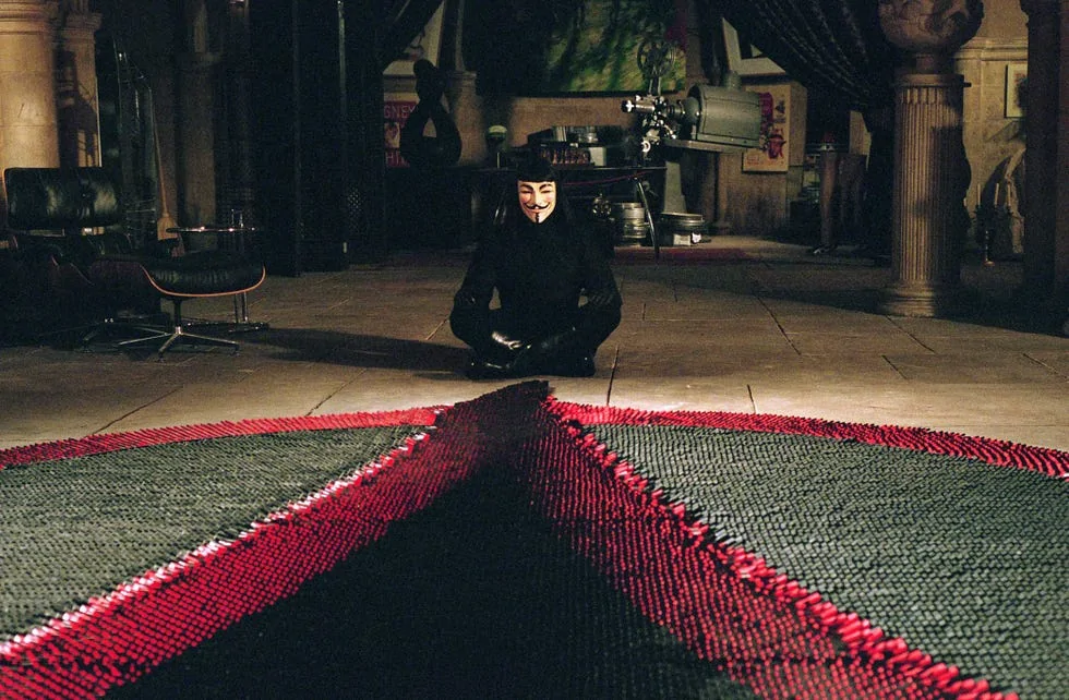 v-de-vendetta-escena-fichas-domi