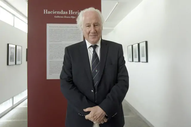 En el marco de la trascendental conmemoración del bicentenario de las relaciones diplomáticas entre México y Francia, un lazo que se consolidó formalmente en 1826 con el reconocimiento de la Independencia de México por parte de la nación europea, se llevó a cabo la esclarecedora conferencia magistral titulada: “Desde Víctor Hugo hasta Le Clézio. Dos siglos de literatura francesa fascinada por México”.